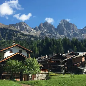 Nel Cuore Delle Dolomiti , Falcade Italia